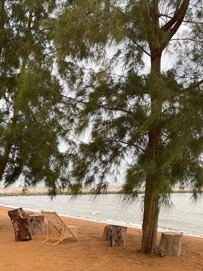 Beach N Breeze Glamping Malacca Esterno foto